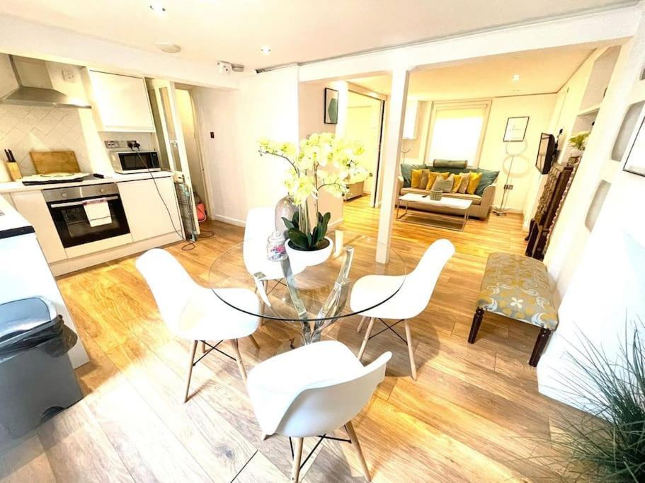 Historical Building / Cozy Basement Apt / Central Cambridge  Luaran gambar