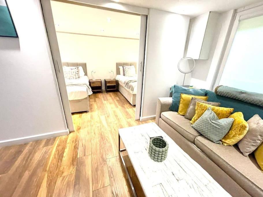 Historical Building / Cozy Basement Apt / Central Cambridge  Luaran gambar